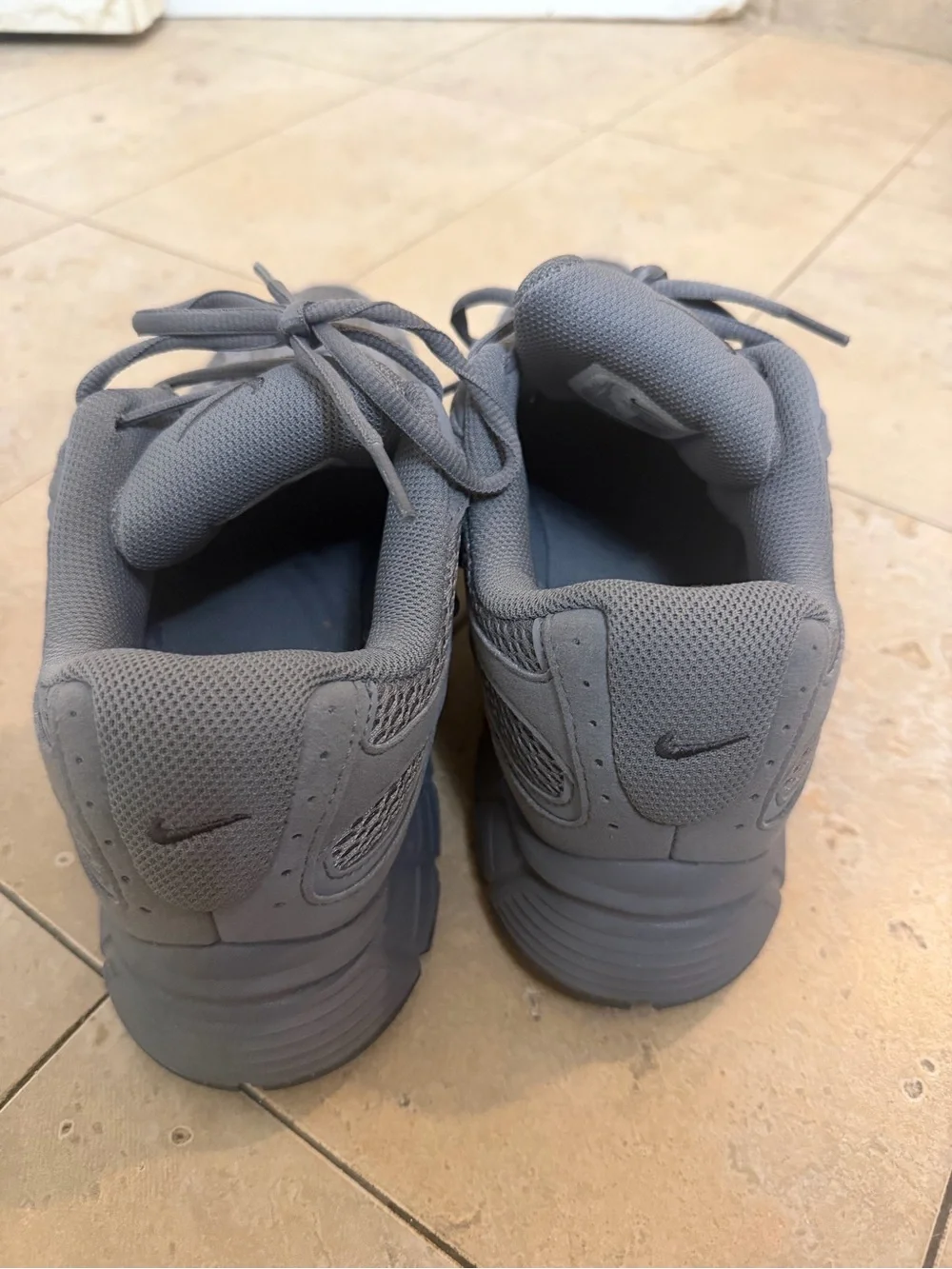 Nike shoes men